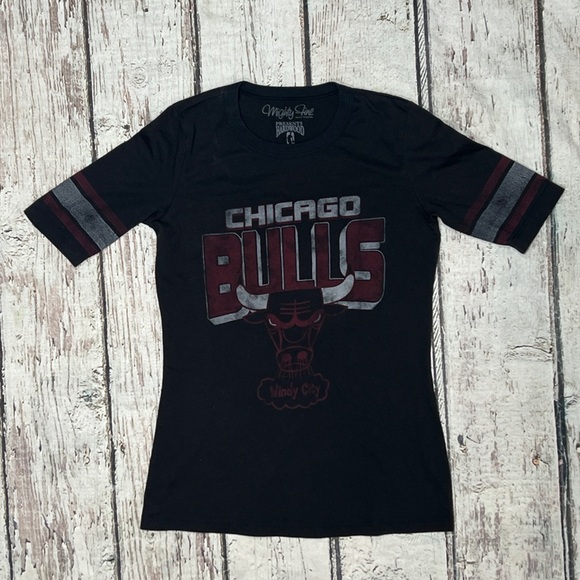 Chicago Bulls NBA Basketball Retro Womens SOFT Tshirt - Picture 1 of 5